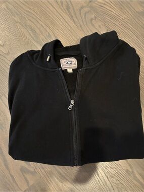 UGG Men's Black Zip-Up Hooded Sweater